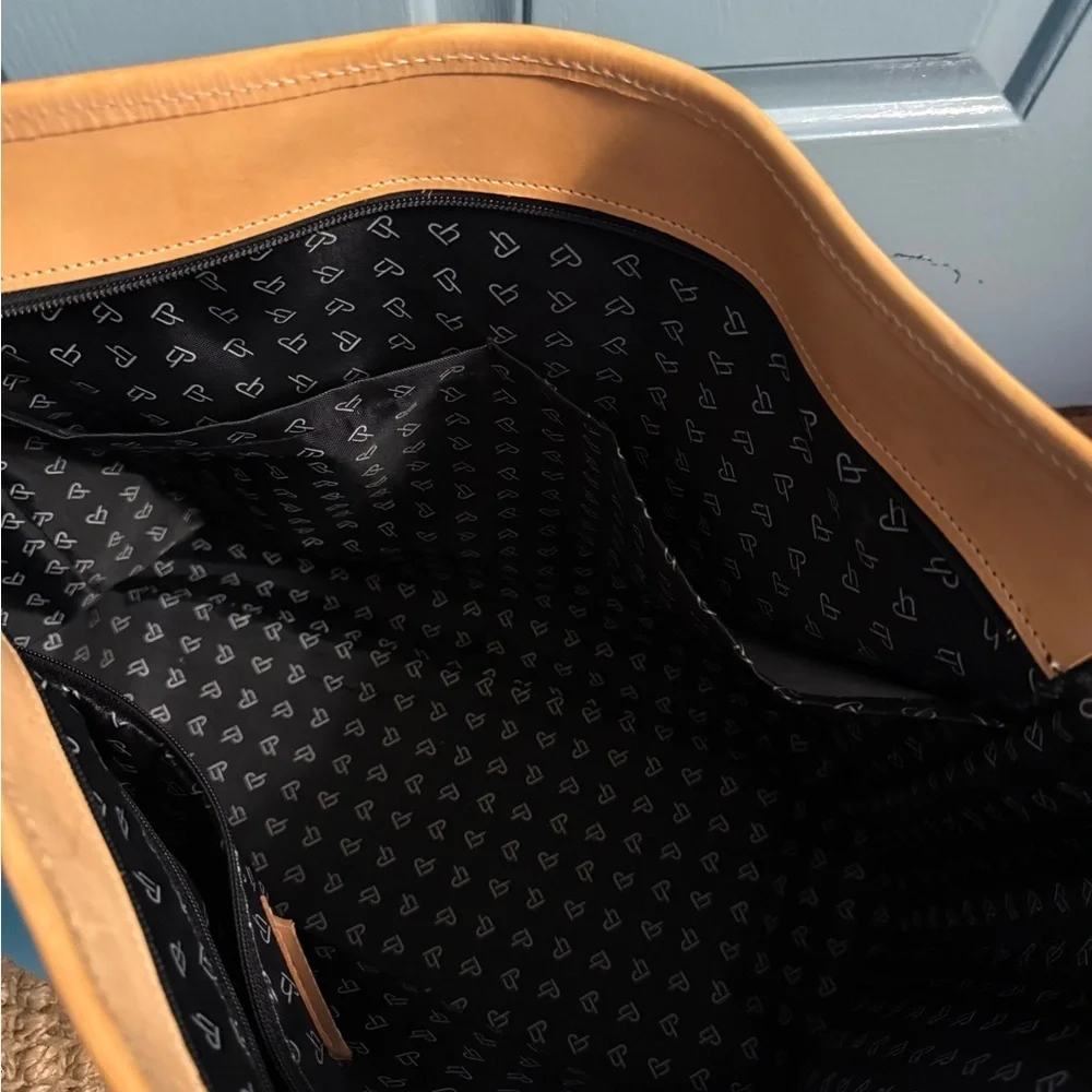 Jon Hart Large Tyler Tote Zipper *looks new Ocean Blue